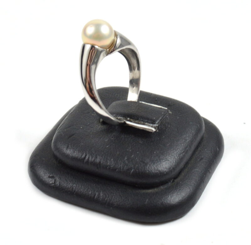 Anello Contrarier in Argento 925 con Perla - immagine 3